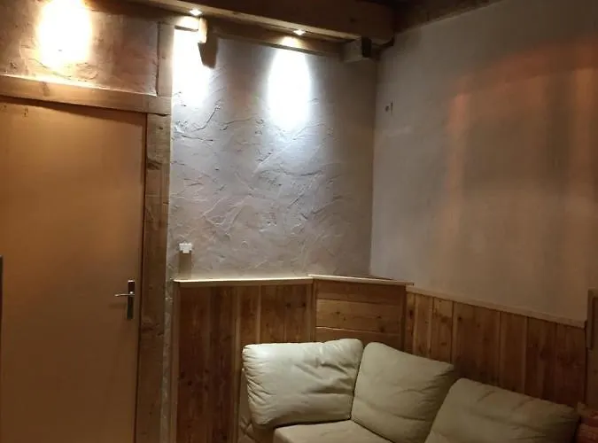 Les Cristaux Bed & Breakfast