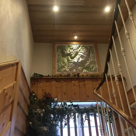 Les Cristaux 住宿加早餐酒店 圣热尔韦莱班